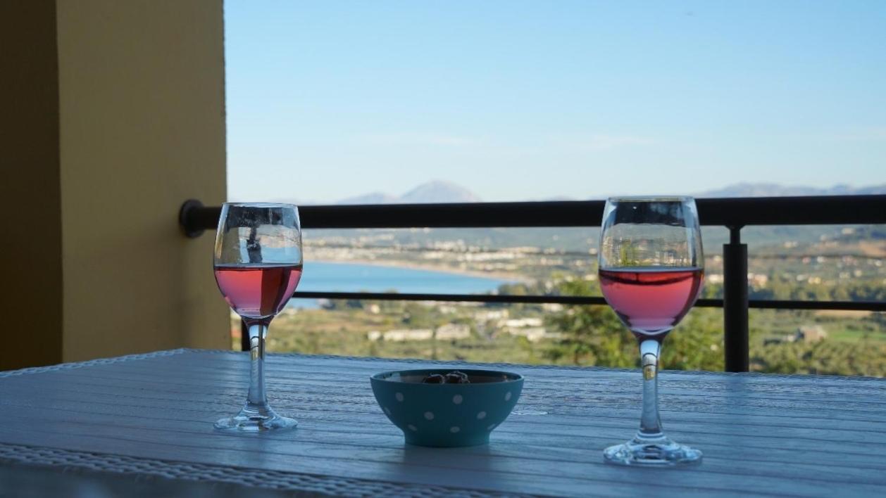 Grosses Haus Mit Traumhaftem Ausblick Apartment Georgioupoli Exterior foto